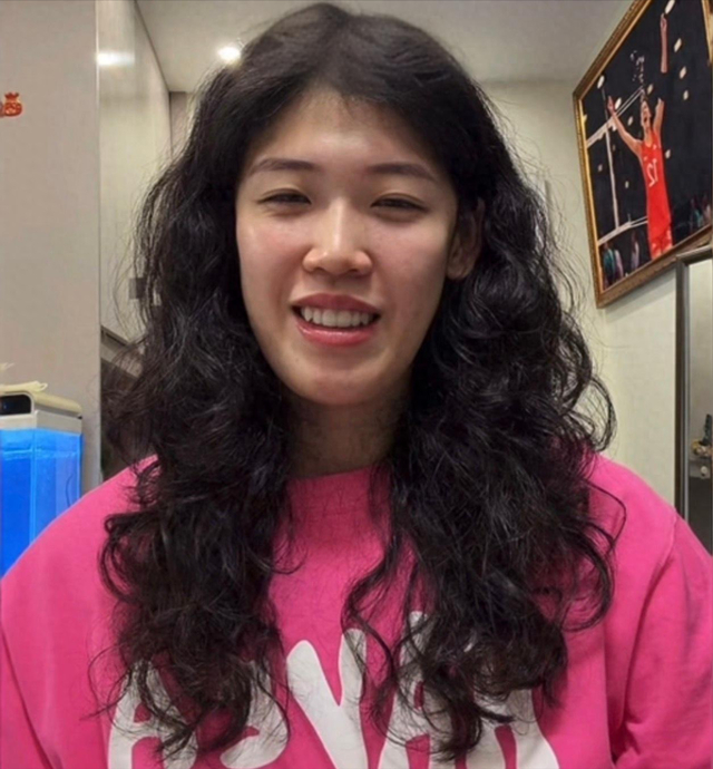 博鱼-李盈莹直播回应归国养伤！复出时间未定，直言：高压环境下睡不着|中国女排|意甲|伤病|康复|郎平_新浪体育_新浪新闻