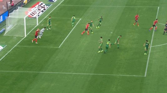 1619617982702042360.gif 洛佩斯2.gif