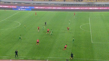 1619618001364002642.gif 吕文君.gif